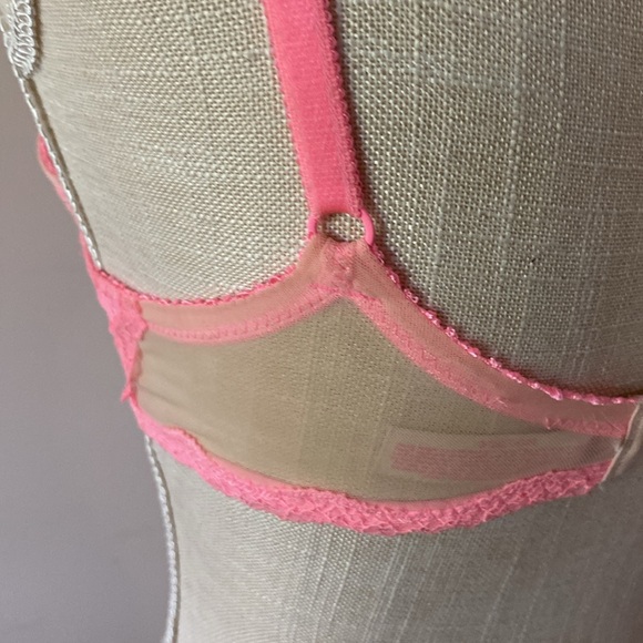 Victoria Secret Dream Angels push up pigeonnant padded PINK LACE bra 34B - Picture 8 of 15
